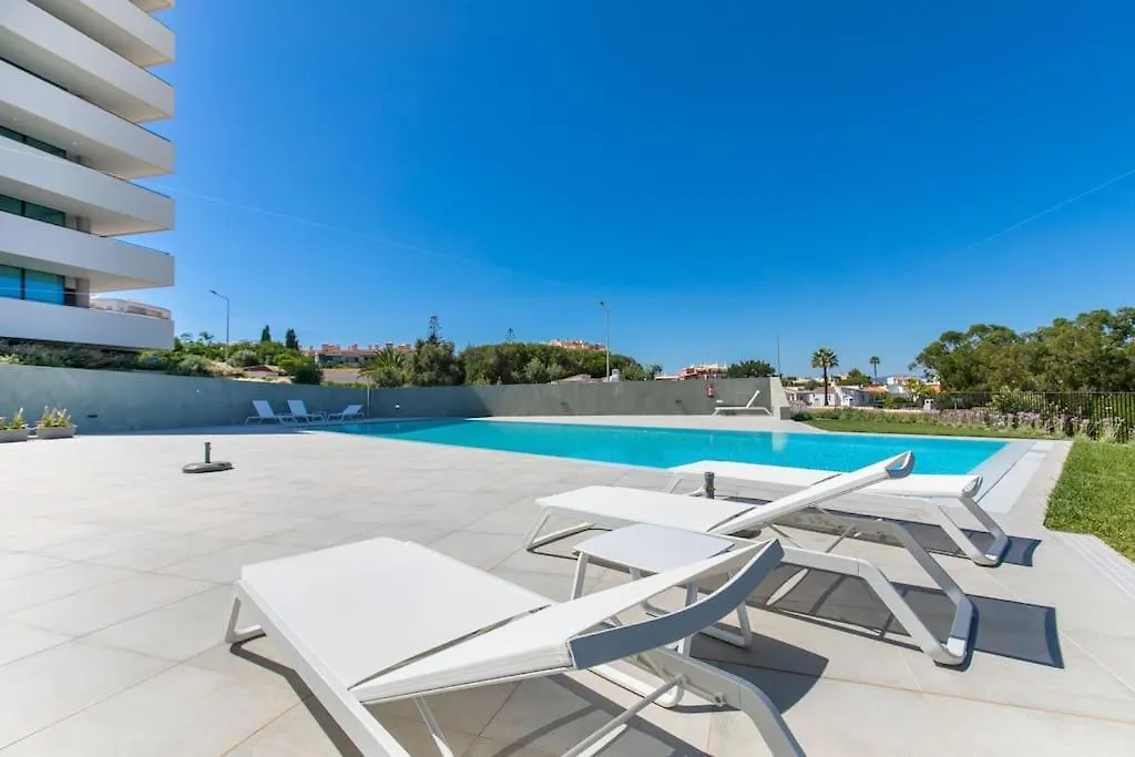Amazing Central Apartment With Sea-View, Close To Beach With Pool, Sauna, Wifi And Private Parking Lagos