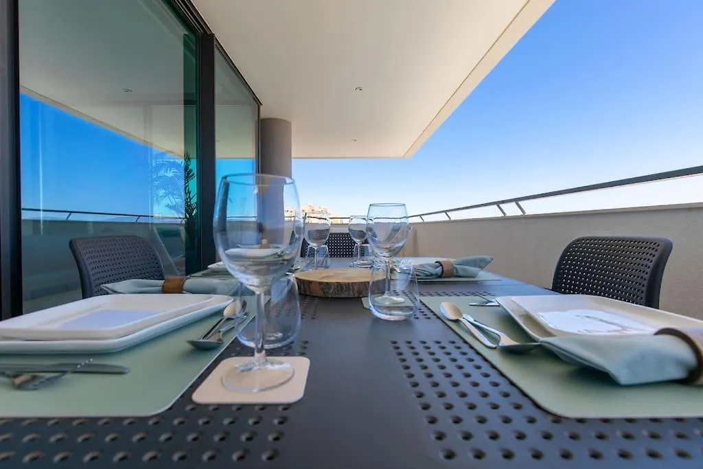 Amazing Central Apartment With Sea-View, Close To Beach With Pool, Sauna, Wifi And Private Parking Lagos 0*,