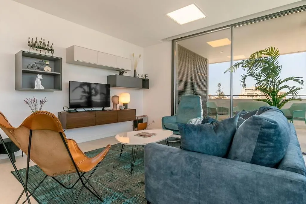 Amazing Central Apartment With Sea-View, Close To Beach With Pool, Sauna, Wifi And Private Parking Lagos